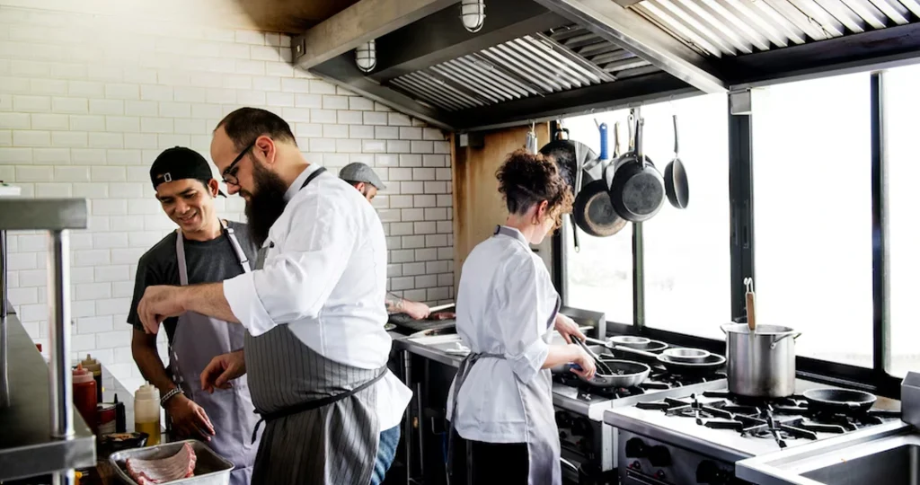 como-optimizar-el-flujo-de-trabajo-en-cocinas-industriales